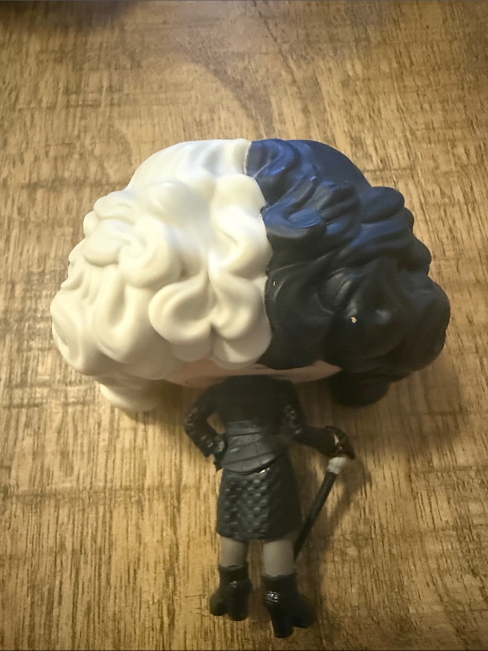 Funko Cruella Two-Tone Black & White Vinyl Pop - Picture 4 of 4